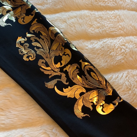 Y2k gold metallic foil filigree black leggings skinny pants M - Picture 6 of 13